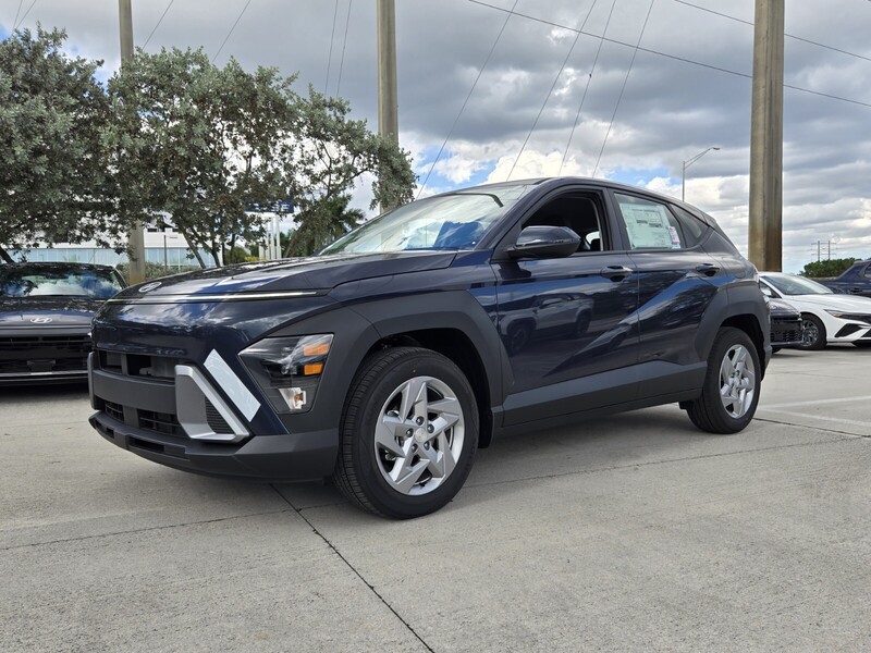 New 2026 HYUNDAI KONA SE FWD in DAVIE, FLORIDA