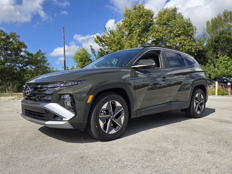 New 2026 HYUNDAI TUCSON SEL PREMIUM FWD in DAVIE, FLORIDA