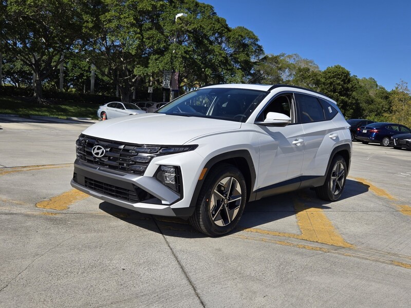 New 2026 HYUNDAI TUCSON SEL PREMIUM FWD in DAVIE, FLORIDA