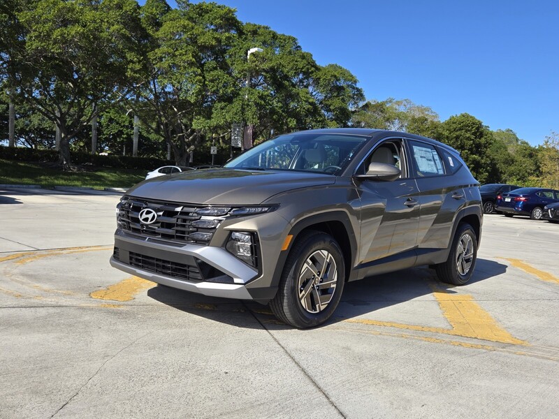 New 2026 HYUNDAI TUCSON HYBRID BLUE SE AWD in DAVIE, FLORIDA