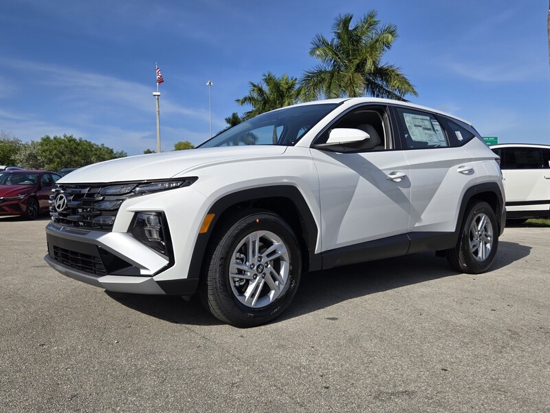New 2026 HYUNDAI TUCSON SE FWD in DAVIE, FLORIDA