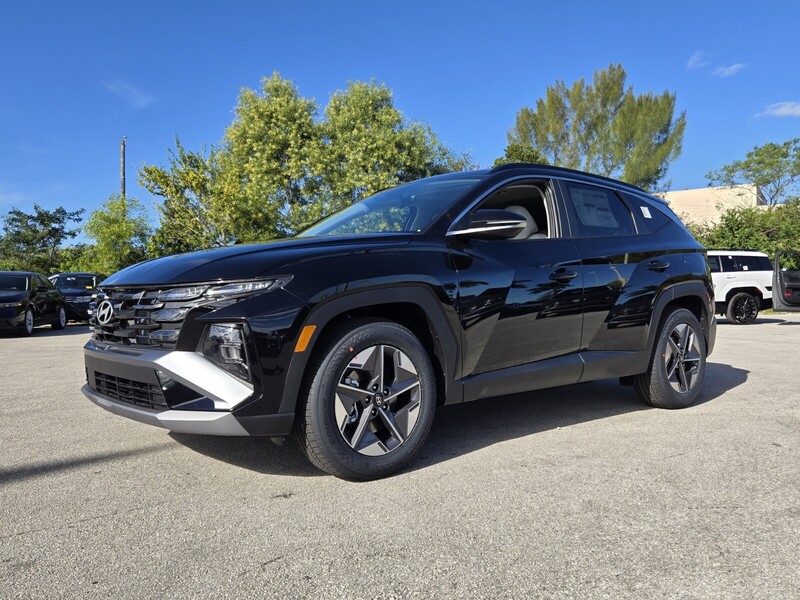 New 2026 HYUNDAI TUCSON SEL PREMIUM FWD in DAVIE, FLORIDA