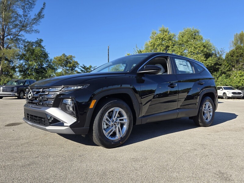 New 2026 HYUNDAI TUCSON SE FWD in DAVIE, FLORIDA