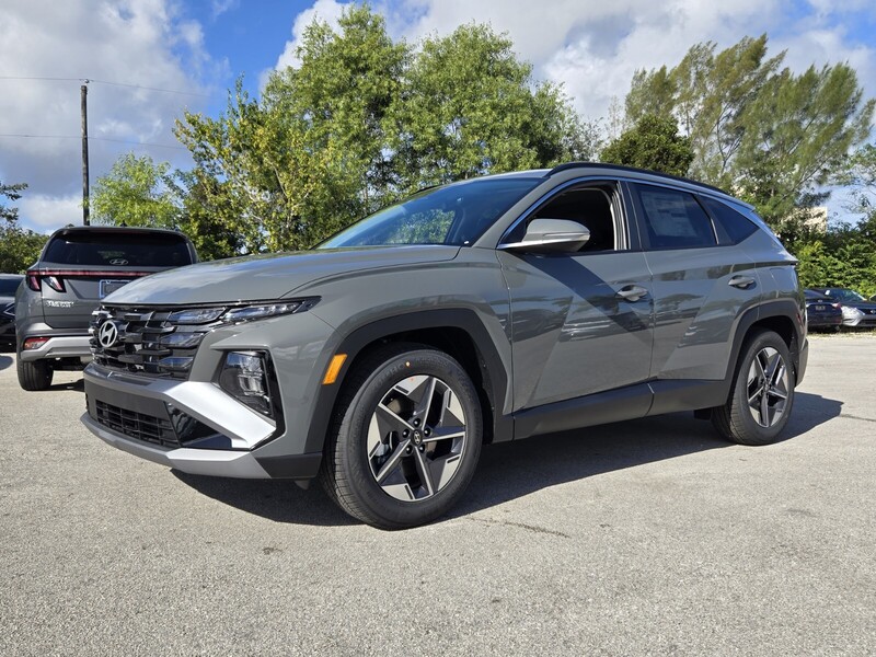 New 2026 HYUNDAI TUCSON SEL PREMIUM FWD in DAVIE, FLORIDA
