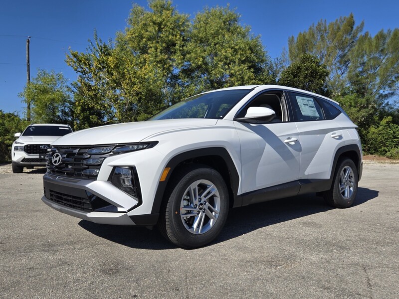 New 2026 HYUNDAI TUCSON SE FWD in DAVIE, FLORIDA
