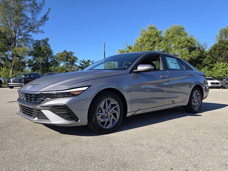 New 2025 HYUNDAI ELANTRA HYBRID BLUE DCT in DAVIE, FLORIDA