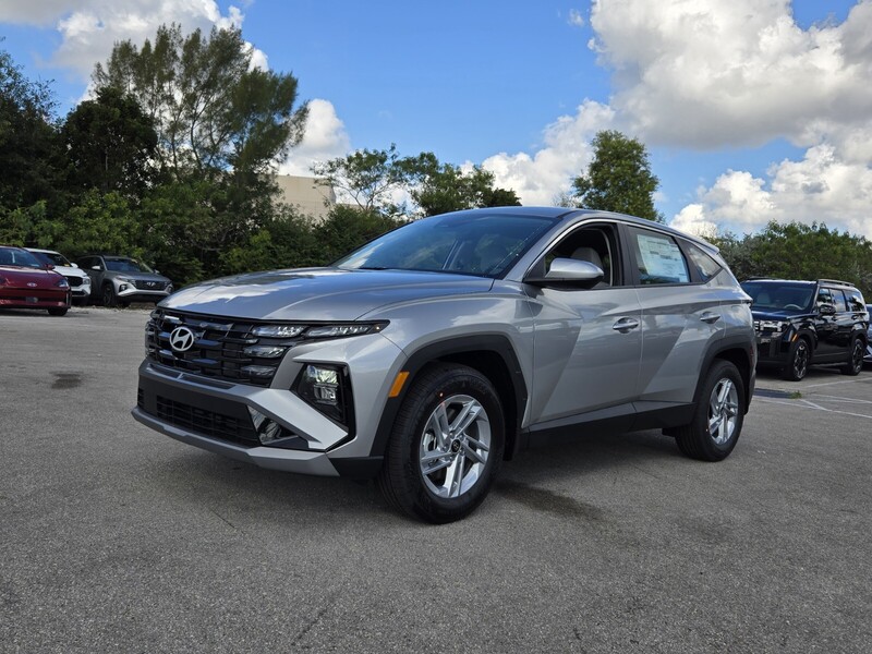 New 2026 HYUNDAI TUCSON SE FWD in DAVIE, FLORIDA