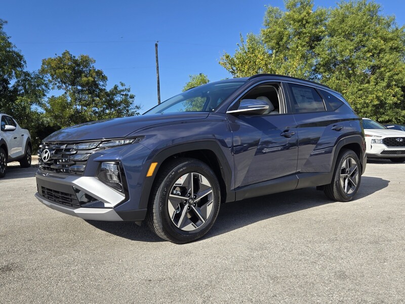 New 2026 HYUNDAI TUCSON SEL PREMIUM FWD in DAVIE, FLORIDA