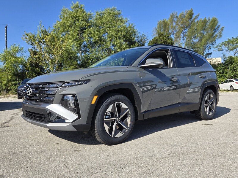 New 2026 HYUNDAI TUCSON SEL PREMIUM FWD in DAVIE, FLORIDA
