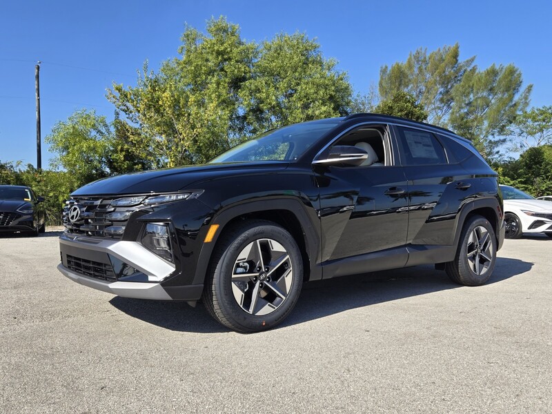 New 2026 HYUNDAI TUCSON SEL PREMIUM FWD in DAVIE, FLORIDA