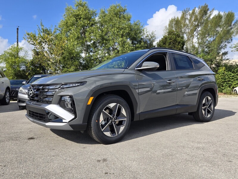 New 2026 HYUNDAI TUCSON SEL PREMIUM FWD in DAVIE, FLORIDA