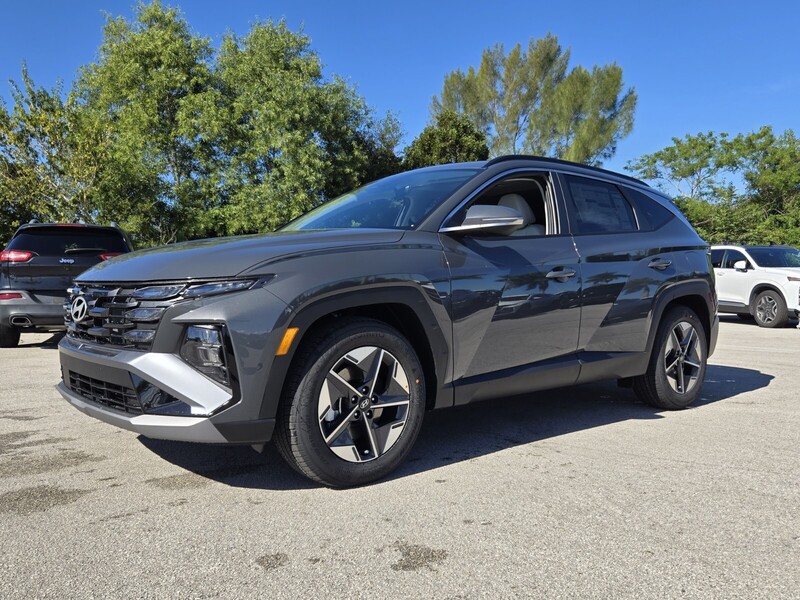 New 2026 HYUNDAI TUCSON SEL PREMIUM FWD in DAVIE, FLORIDA