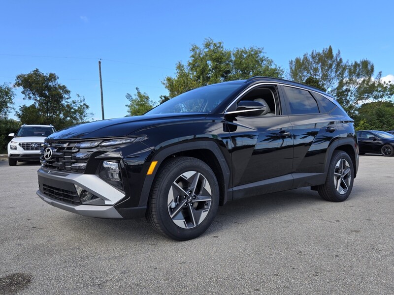 New 2026 HYUNDAI TUCSON SEL PREMIUM FWD in DAVIE, FLORIDA