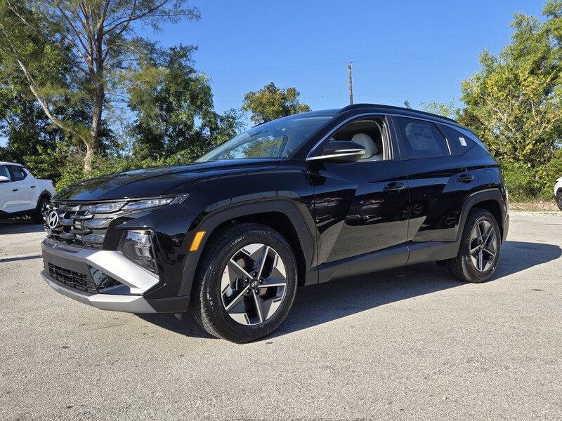 New 2026 HYUNDAI TUCSON SEL PREMIUM FWD in DAVIE, FLORIDA