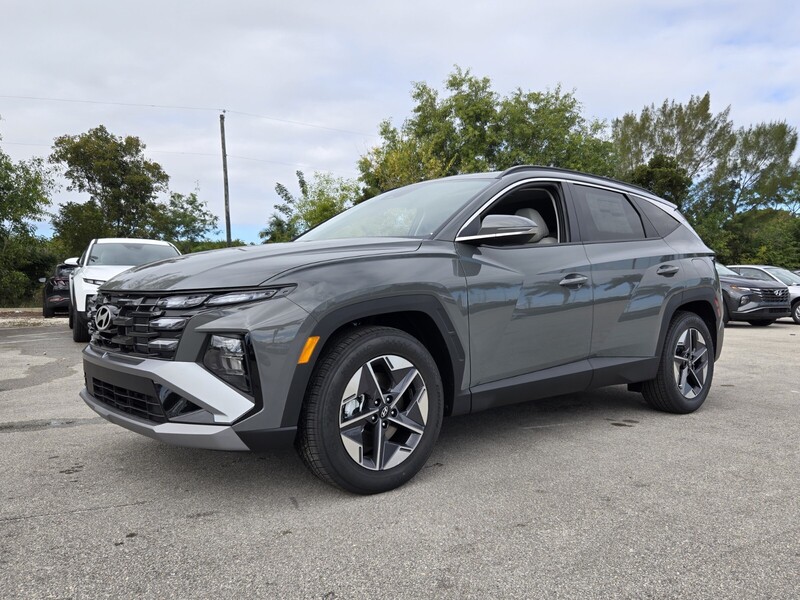 New 2026 HYUNDAI TUCSON SEL PREMIUM FWD in DAVIE, FLORIDA
