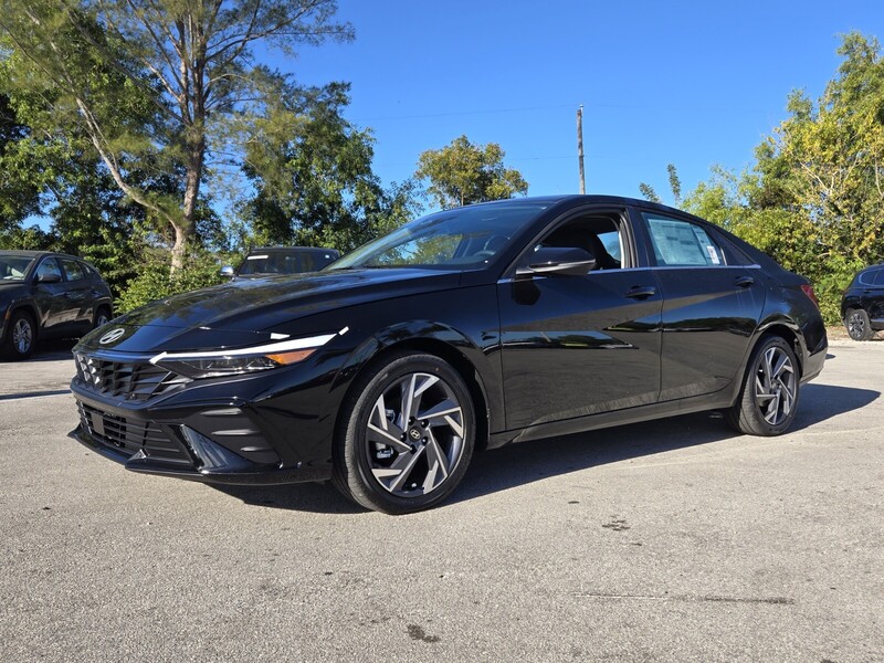 New 2026 HYUNDAI ELANTRA HYBRID LIMITED SEDAN in DAVIE, FLORIDA
