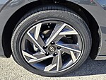New 2026 HYUNDAI ELANTRA HYBRID LIMITED SEDAN in DAVIE, FLORIDA (Photo 5)