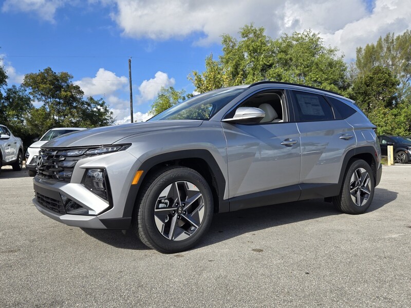 New 2026 HYUNDAI TUCSON SEL PREMIUM FWD in DAVIE, FLORIDA