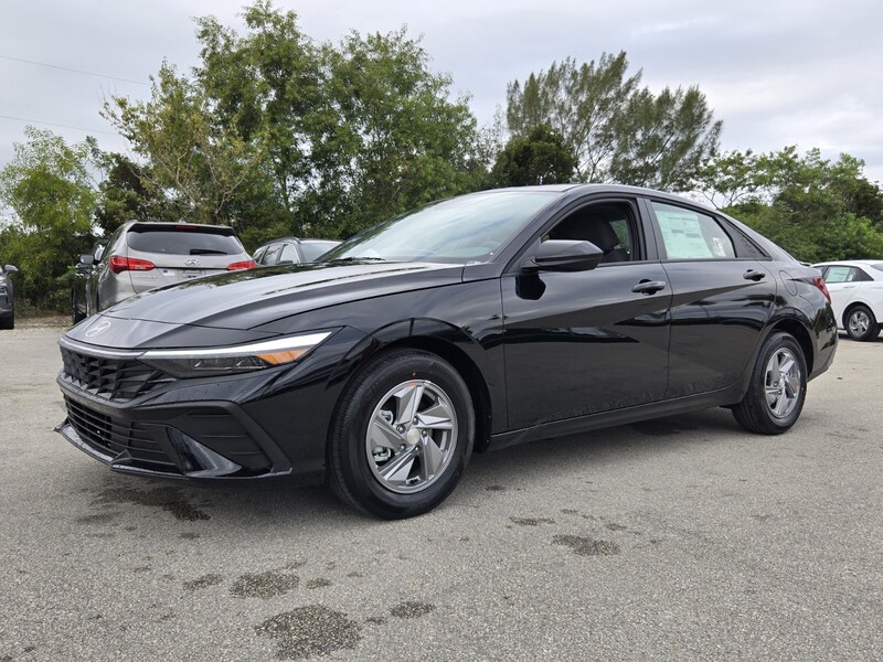 New 2026 HYUNDAI ELANTRA SE IVT in DAVIE, FLORIDA