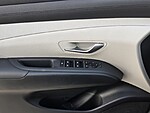 New 2026 HYUNDAI TUCSON SEL PREMIUM FWD in DAVIE, FLORIDA (Photo 15)