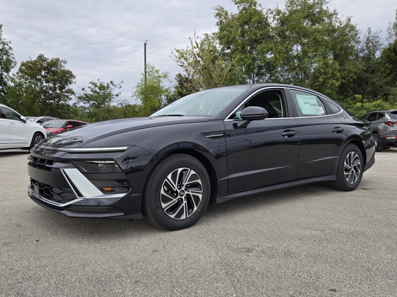 New 2026 HYUNDAI SONATA BLUE FWD in DAVIE, FLORIDA
