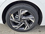 New 2026 HYUNDAI ELANTRA LIMITED IVT in DAVIE, FLORIDA (Photo 5)
