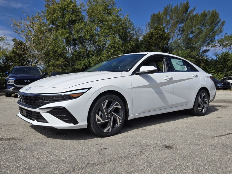 New 2026 HYUNDAI ELANTRA LIMITED IVT in DAVIE, FLORIDA