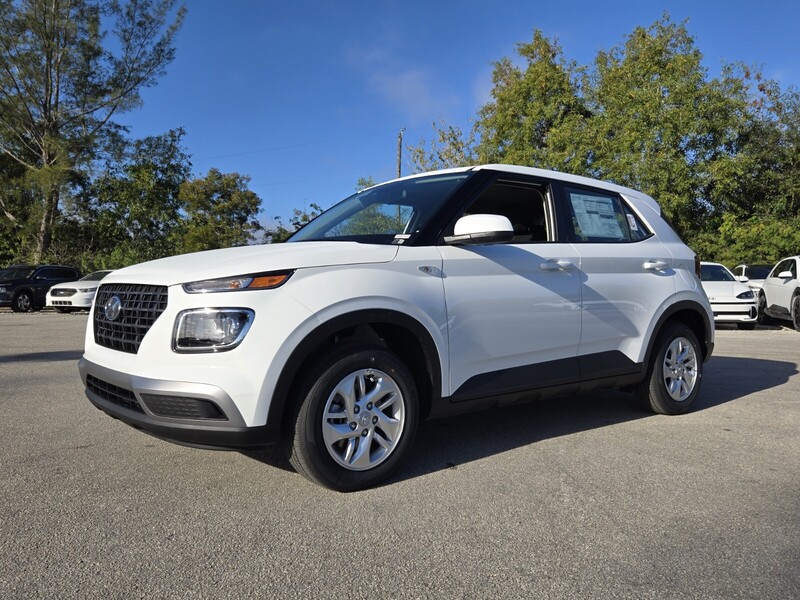 New 2026 HYUNDAI VENUE SE FWD in DAVIE, FLORIDA