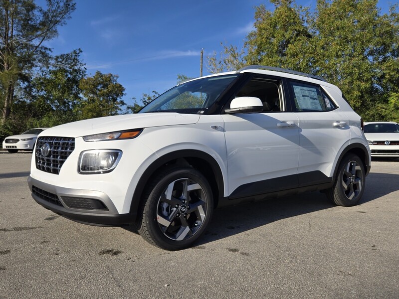 New 2026 HYUNDAI VENUE SEL FWD in DAVIE, FLORIDA