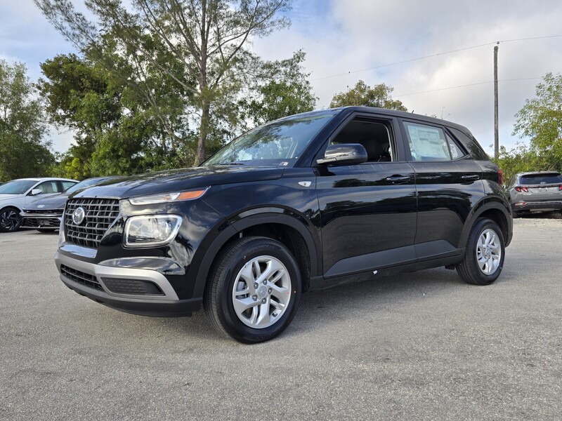New 2026 HYUNDAI VENUE SE FWD in DAVIE, FLORIDA