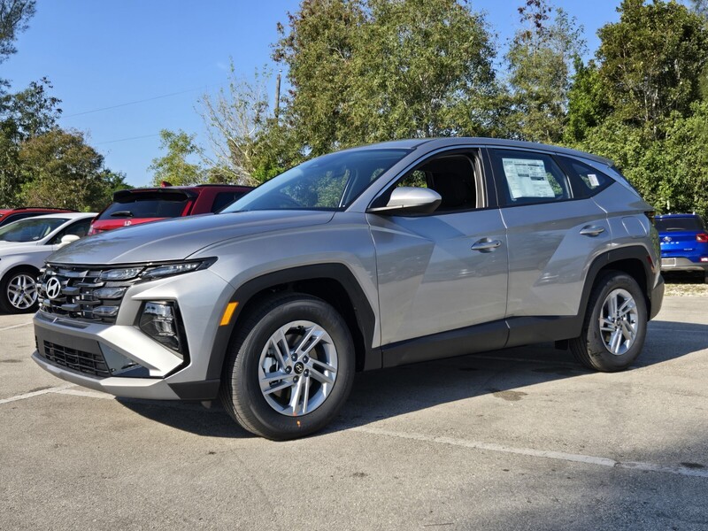 New 2026 HYUNDAI TUCSON SE FWD in DAVIE, FLORIDA