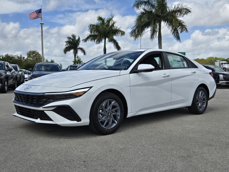 New 2026 HYUNDAI ELANTRA HYBRID BLUE SEDAN in DAVIE, FLORIDA