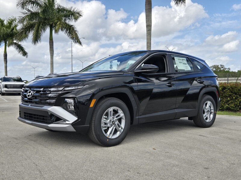 New 2026 HYUNDAI TUCSON SE FWD in DAVIE, FLORIDA