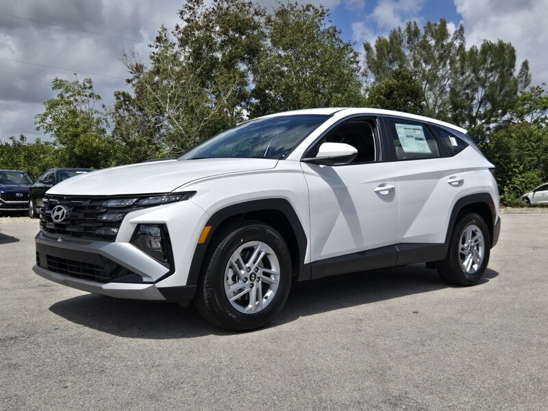 New 2026 HYUNDAI TUCSON SE FWD in DAVIE, FLORIDA