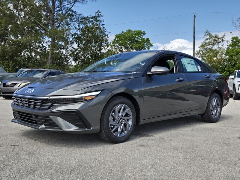 New 2026 HYUNDAI ELANTRA HYBRID BLUE SEDAN in DAVIE, FLORIDA