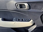 New 2026 HYUNDAI VENUE SEL FWD W/TWO-TONE ROOF in DAVIE, FLORIDA (Photo 14)