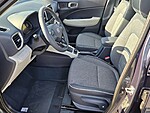 New 2026 HYUNDAI VENUE SEL FWD W/TWO-TONE ROOF in DAVIE, FLORIDA (Photo 5)