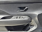 New 2026 HYUNDAI KONA SE FWD in DAVIE, FLORIDA (Photo 14)