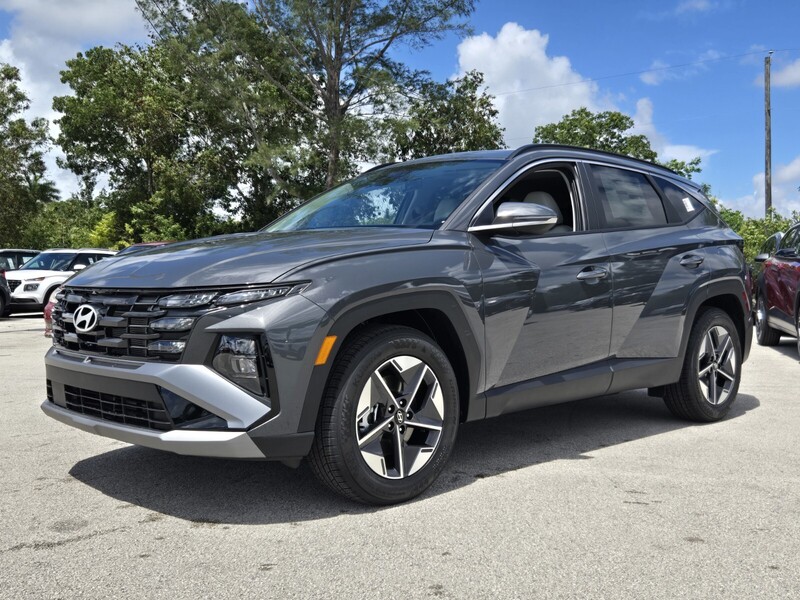 New 2026 HYUNDAI TUCSON SEL PREMIUM FWD in DAVIE, FLORIDA