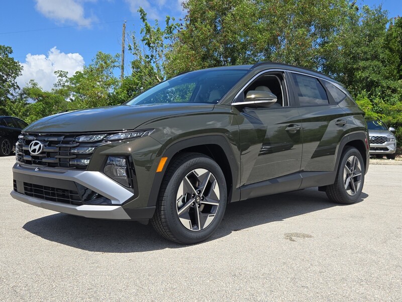 New 2026 HYUNDAI TUCSON SEL PREMIUM FWD in DAVIE, FLORIDA