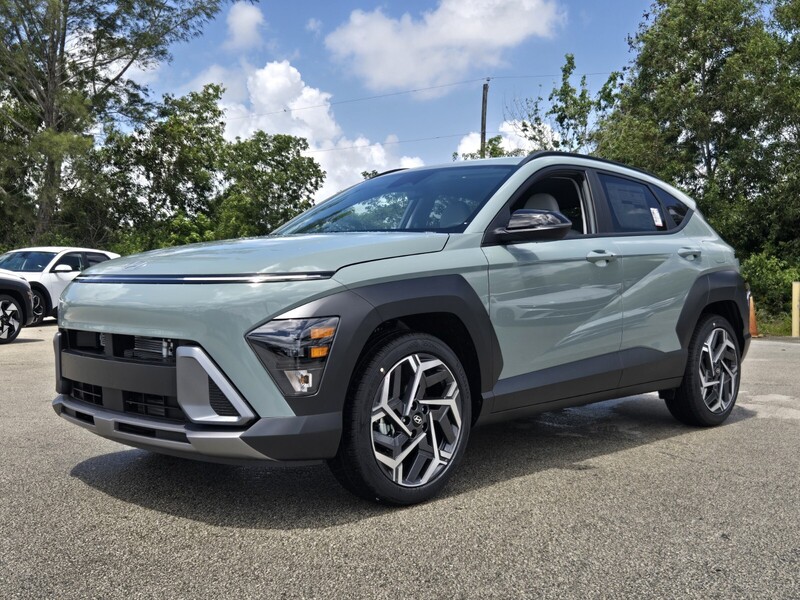 New 2026 HYUNDAI KONA SEL PREMIUM FWD in DAVIE, FLORIDA