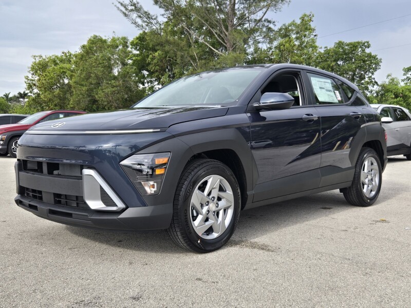 New 2026 HYUNDAI KONA SE FWD in DAVIE, FLORIDA