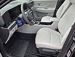 New 2026 HYUNDAI KONA SE FWD in DAVIE, FLORIDA (Photo 5)