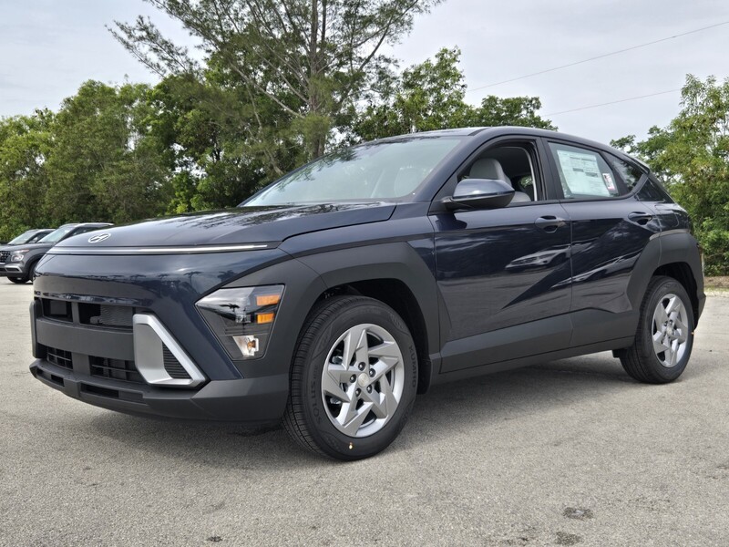 New 2026 HYUNDAI KONA SE FWD in DAVIE, FLORIDA