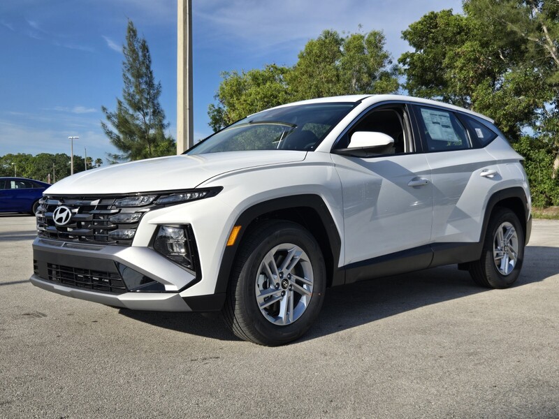 New 2026 HYUNDAI TUCSON SE FWD in DAVIE, FLORIDA