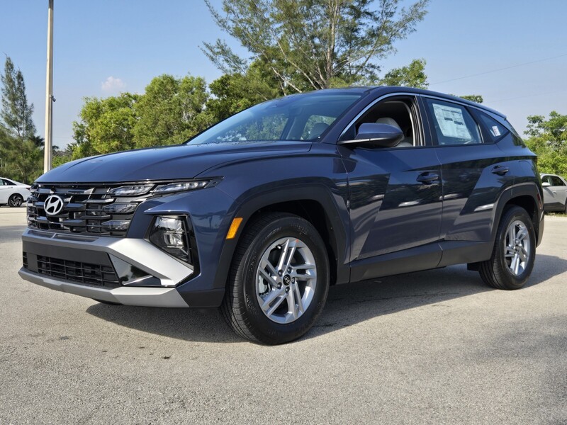 New 2026 HYUNDAI TUCSON SE FWD in DAVIE, FLORIDA
