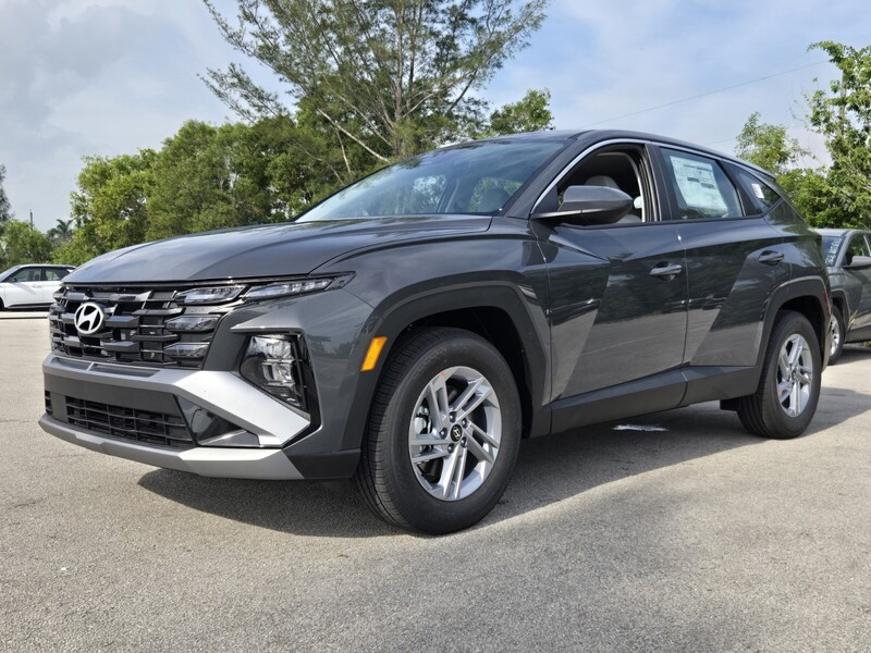 New 2026 HYUNDAI TUCSON SE FWD in DAVIE, FLORIDA