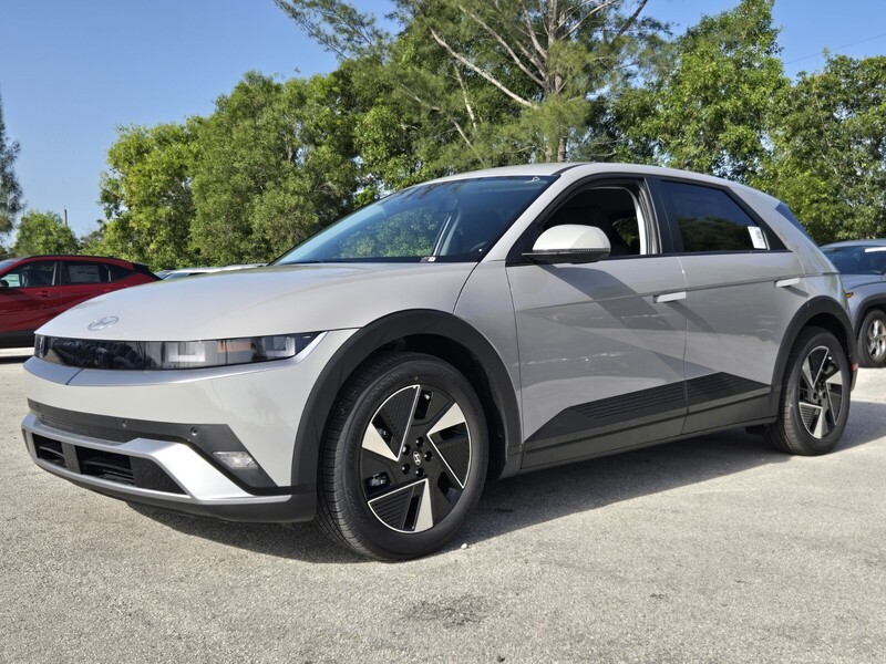 New 2026 HYUNDAI IONIQ 5 SE RWD in DAVIE, FLORIDA