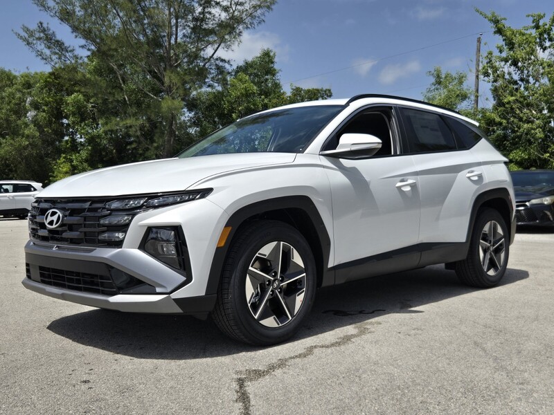 New 2026 HYUNDAI TUCSON SEL PREMIUM FWD in DAVIE, FLORIDA