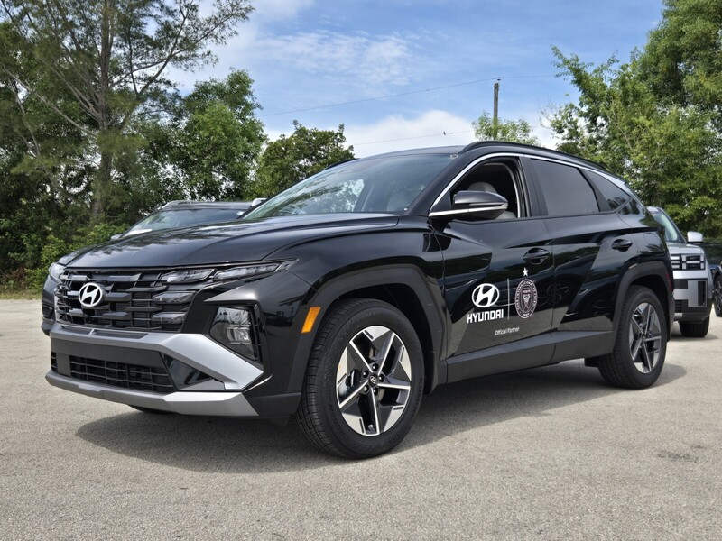 New 2026 HYUNDAI TUCSON SEL PREMIUM FWD in DAVIE, FLORIDA